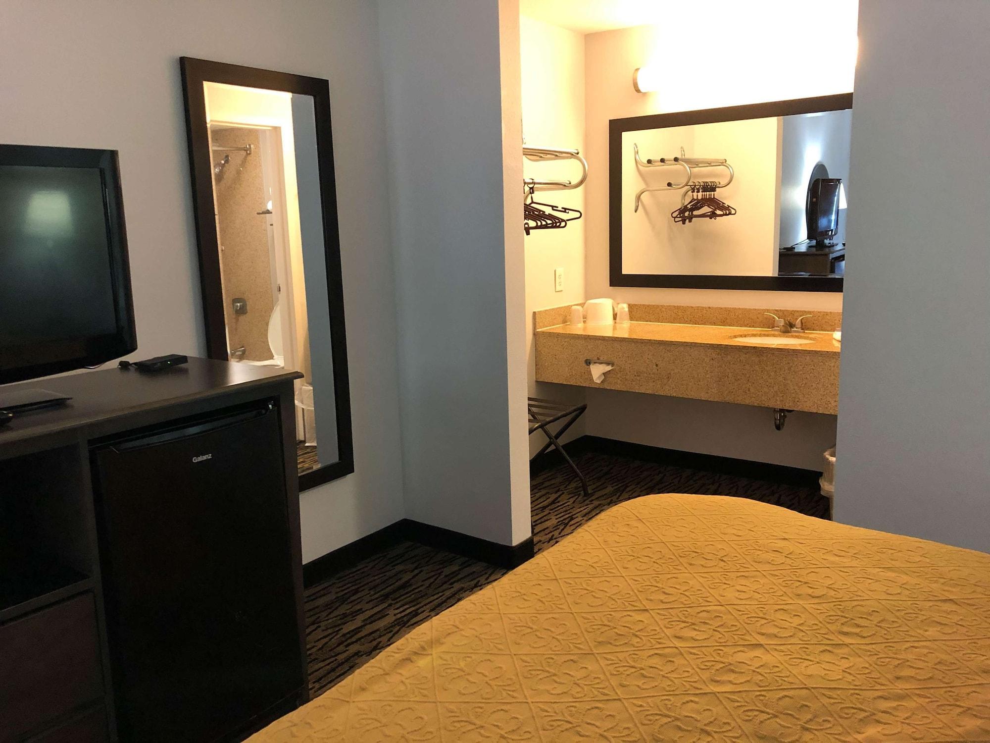 Motel 6-La Place, La Экстерьер фото