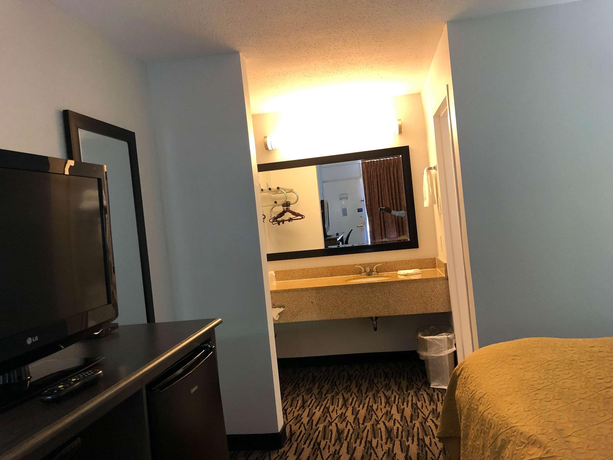 Motel 6-La Place, La Экстерьер фото